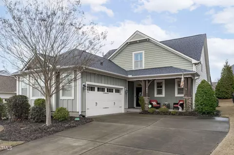 808 Lemongrass Ln, Wake Forest, NC 27587
