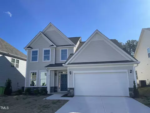 811 Golden Plum Ln, Zebulon, NC 27597