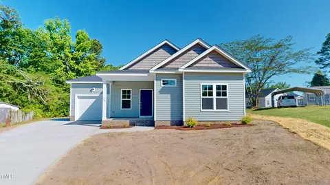 706 Truman Ct, Kinston, NC 28501