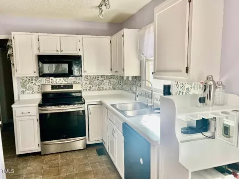 4704 Buttonbush Dr, Durham, NC 27712 photo 9