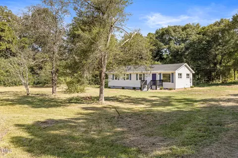2613 St Lukes Church Rd, Goldston, NC 27252