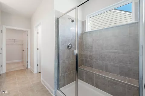Bath - 1034 Chamblee Ct, Durham, NC 27703 photo 3 of 7