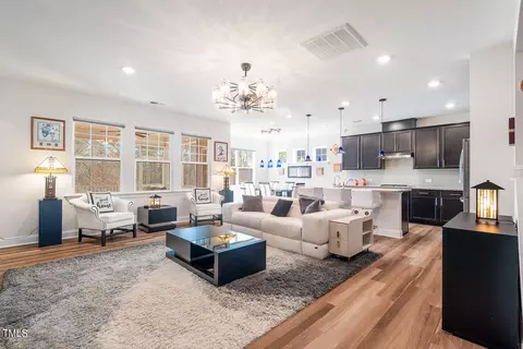 Living - 1034 Chamblee Ct, Durham, NC 27703 photo 2 of 5