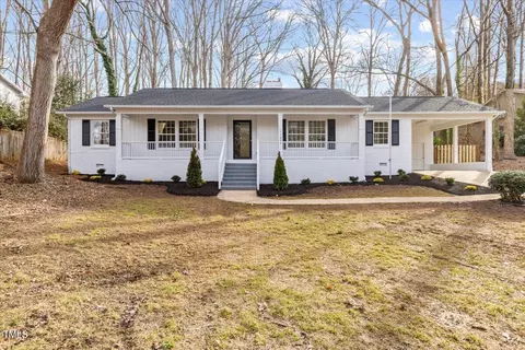 1604 Stonehurst, Raleigh, NC 27607