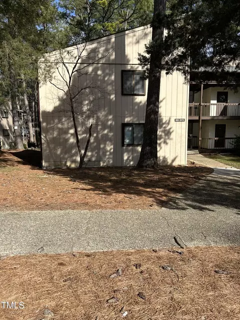 661 Pine Rdg, Raleigh, NC 27609