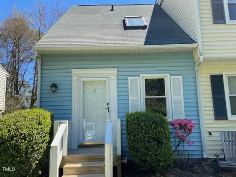7 Prestwick Pl, Durham, NC 27705