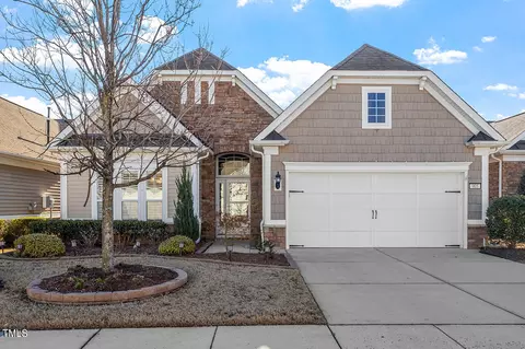 905 Gillinder Pl, Cary, NC 27519