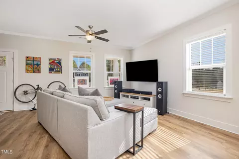 815 Center St, Durham, NC 27704 photo 5