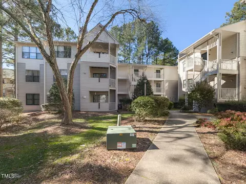 600 Audubon Lake Dr #7A32, Durham, NC 27713