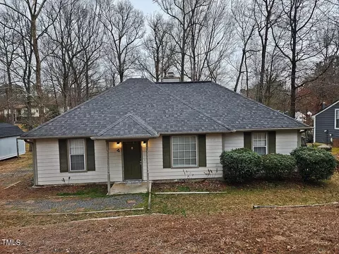4 Howlett Pl, Durham, NC 27703 photo 1