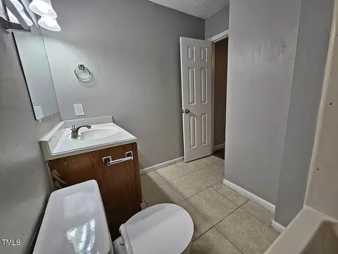 4 Howlett Pl, Durham, NC 27703 photo 18