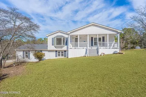 412 Pinecrest Court Rd, Aberdeen, NC 28315