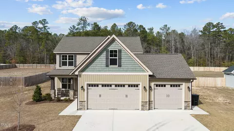 149 Edgefield Dr, Sanford, NC 27332