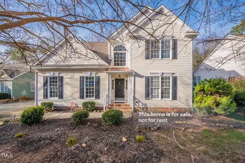 8 Arrowwood Ct, Durham, NC 27712
