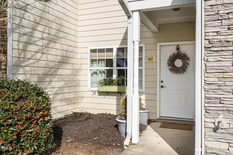 67 Beechleaf Ct, Clayton, NC 27520 photo 2