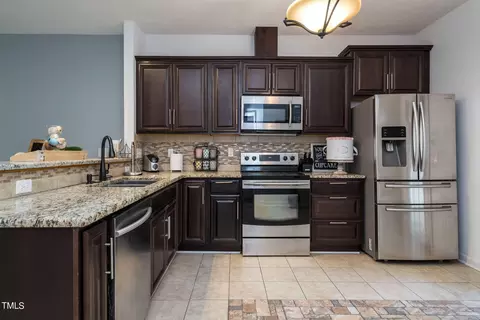 67 Beechleaf Ct, Clayton, NC 27520 photo 8
