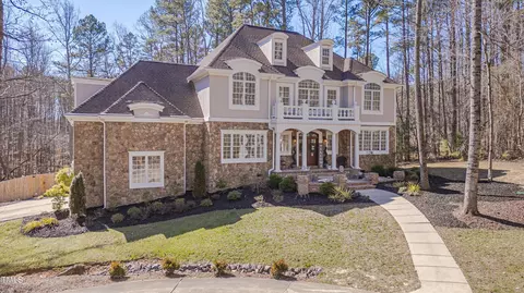 1061 Silverleaf Dr, Youngsville, NC 27596