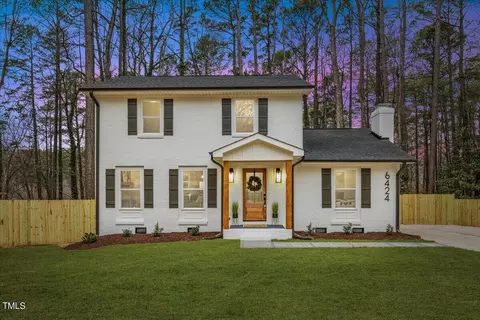6424 Dixon Dr, Raleigh, NC 27609