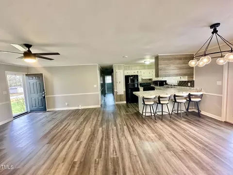 Dining - 504 W A St, Erwin, NC 28339 photo 3 of 4