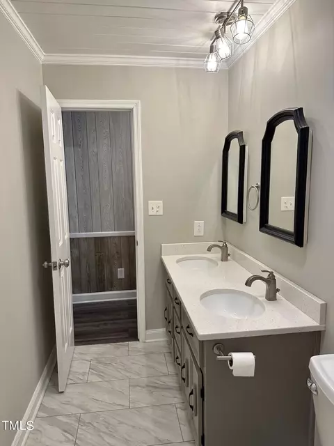 Bath - 504 W A St, Erwin, NC 28339 photo 2 of 7