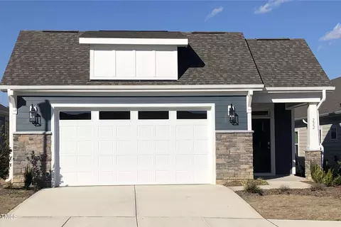 222 Village Walk Dr, Clayton, NC 27520