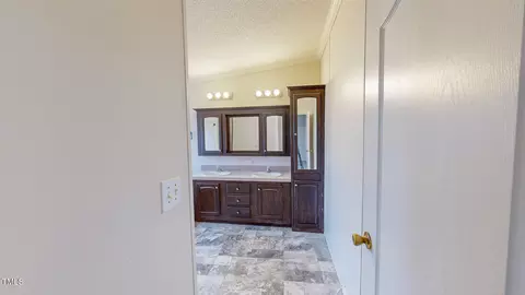 733 Oliver Loop Rd, Roxboro, NC 27574 photo 14