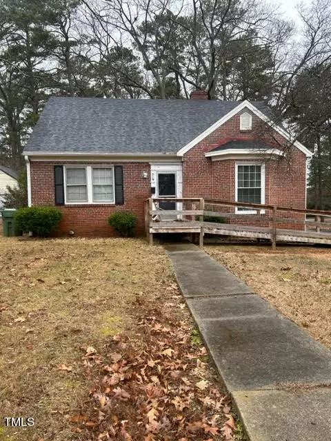 519 Vance St, Roanoke Rapids, NC 27870
