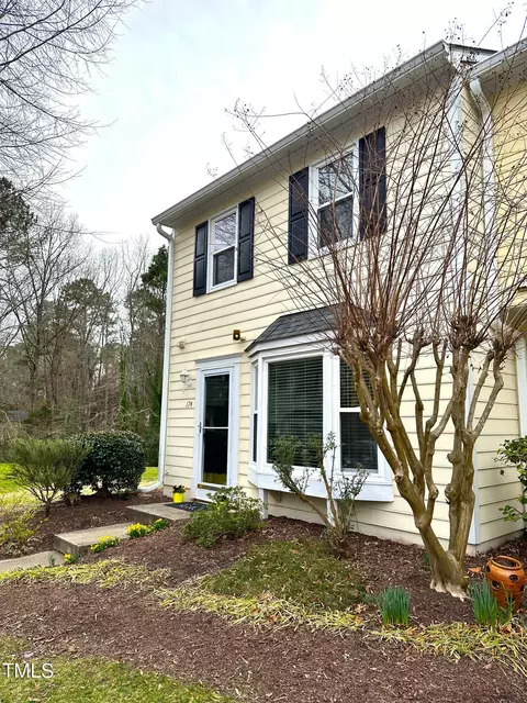 174 St Andrews Ln, Chapel Hill, NC 27516