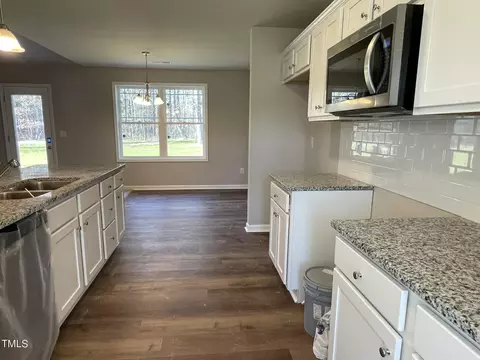 134 Perkins Ave, Selma, NC 27576 photo 3