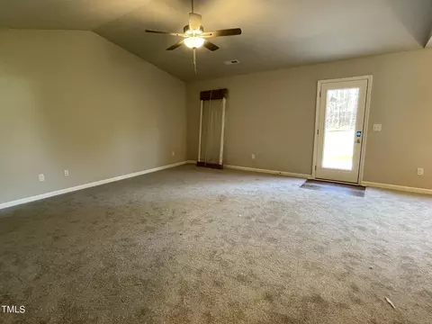 134 Perkins Ave, Selma, NC 27576 photo 5