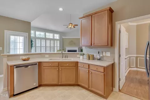 1608 Carnation Dr, Durham, NC 27703 photo 15