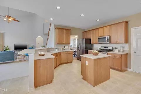 1608 Carnation Dr, Durham, NC 27703 photo 11