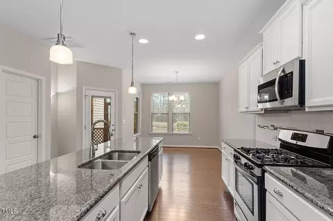 1216 Metropolitan Dr, Durham, NC 27713 photo 14