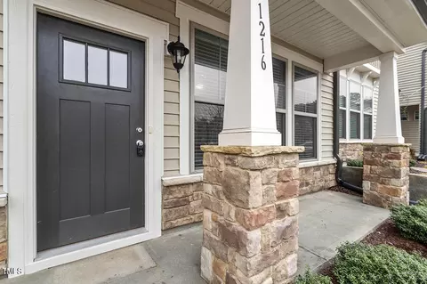 1216 Metropolitan Dr, Durham, NC 27713 photo 4