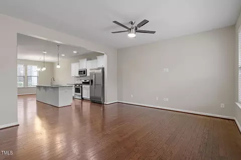 1216 Metropolitan Dr, Durham, NC 27713 photo 9