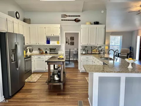 19 Dalton Ct, Durham, NC 27705 photo 11
