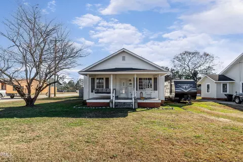 311 E F St, Erwin, NC 28339