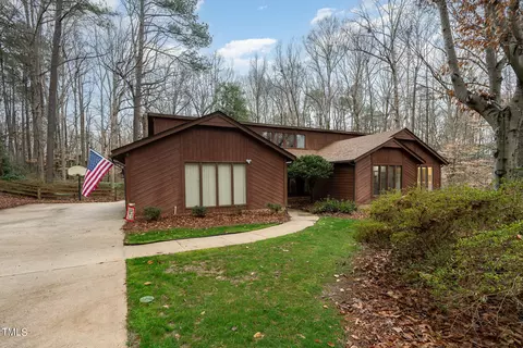 203 W Green Forest Dr, Cary, NC 27518