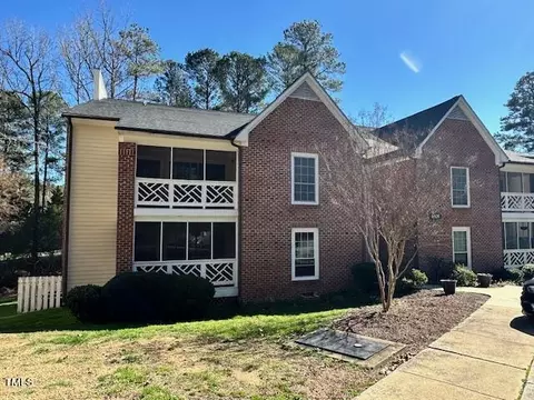 1008 Kingswood Dr #G, Chapel Hill, NC 27517