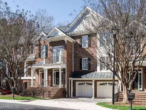 111 Lions Gate Dr, Cary, NC 27518