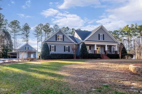 1107 Swift Creek Dr, Clayton, NC 27520