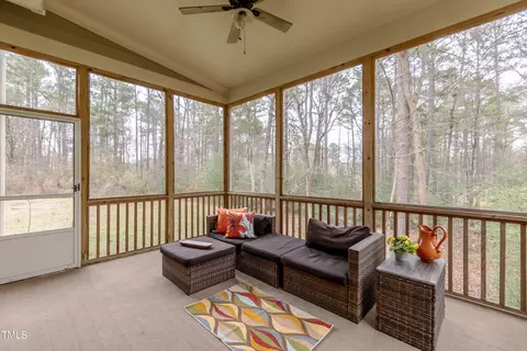 8013 Lakeshore Dr, Garner, NC 27529 photo 32