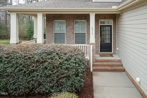 8013 Lakeshore Dr, Garner, NC 27529 photo 2