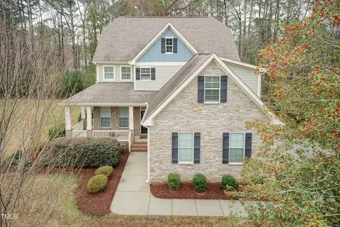 8013 Lakeshore Dr, Garner, NC 27529 photo 1