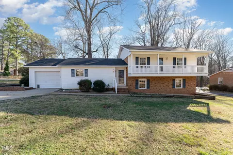 1101 Driftwood Dr, Siler City, NC 27344