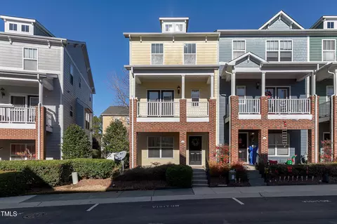 310 Kinellan Ln, Cary, NC 27519
