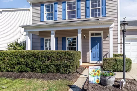 317 Stone Hedge Ct, Holly Springs, NC 27540