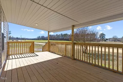 150 Sandy Ln, Smithfield, NC 27577 photo 3