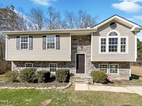 1453 Huntdell Main Dr, Wendell, NC 27591