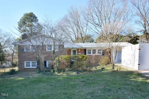 108 Kinsey Cir, Cary, NC 27511
